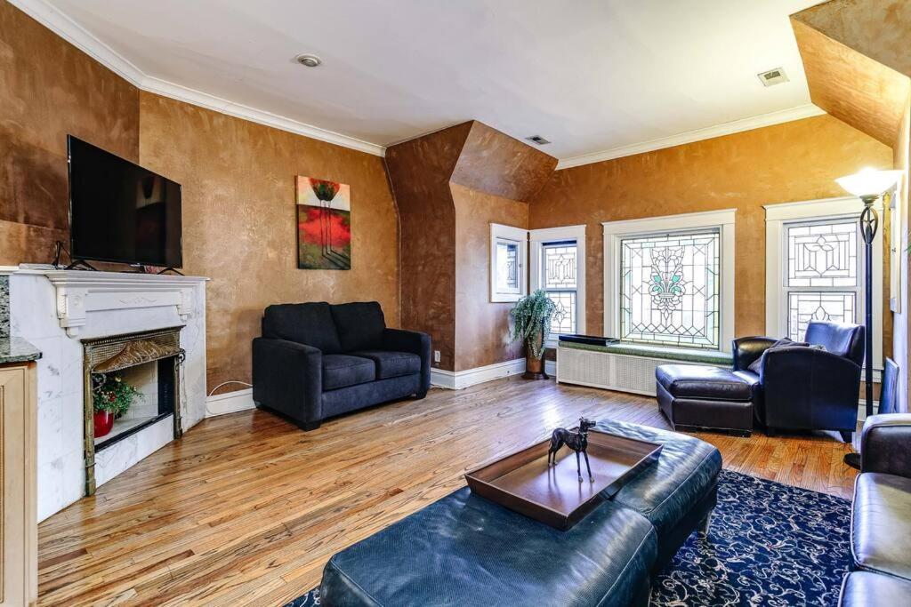 芝加哥Historic And Unique Brownstone In Gold Coast - Downtown - 3公寓 外观 照片