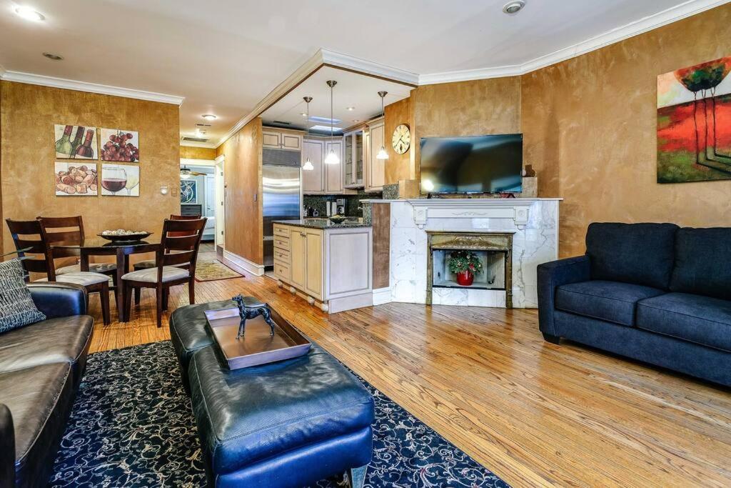 芝加哥Historic And Unique Brownstone In Gold Coast - Downtown - 3公寓 外观 照片